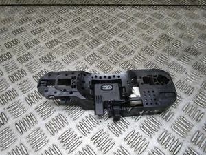Türgriffhalterung Fahrerseite hinten 806070033R Renault Scenic 5-Türer 2014 OEM - Bild 1 von 4