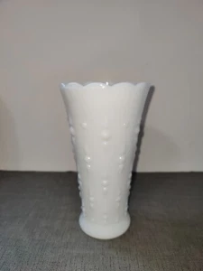 Vaso vetro latte vintage bianco alto a goccia decorazione casa estate primavera - Foto 1 di 7