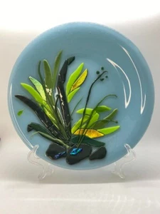 Fused Art Glass Plate Raised Design Blue Green Gold Plant Design–Beautiful! C5 - Picture 1 of 4