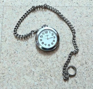 Taschenuhr Osco Watch antimagnetisch vintage retro mit Uhrenkette silber weiß - Bild 1 von 6