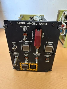 EX RAF Pannello di accensione cabina aeronautica (R3) - Foto 1 di 3
