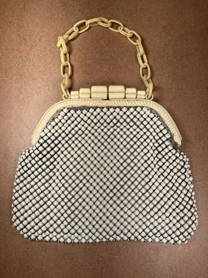 Vintage Whiting & Davis Co. Alumesh Purse Bakelite Clasp & Handle - Image 1 of 4