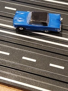 Aurora T-Jet Vibrator Blue Ford Thunderbird 1958 Tjet Chassis RUNS  - Picture 1 of 3