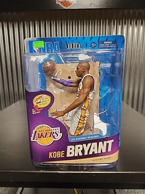 Kobe Bryant #24 NBA Series 23 Los Angeles Lakers Sports Picks New 2013 - Image 1 of 4