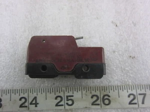 Unimax Switch 2HBT210-1 Limit Switch, Used - Picture 1 of 6