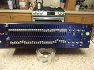 Ausgezeichneter XTA Electronics GQ600 Dual Channel Graphic EQ - Bild 1 von 2