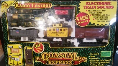 (NOT WORKING) EZ-TEC Coastal Express 'G" Gauge Radio Control Train Set No.36911  - Image 1 of 4