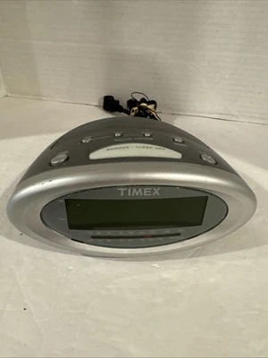 Timex  Sounds Clock Radio AM/FM T233G: 3 - Image 1 of 4