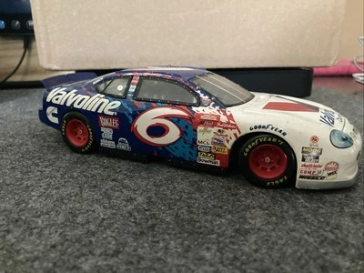 Coche Nascar Valvoline número 6 Foto 1 de 4