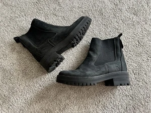 Timberland Courmayeur Valley Women’s Size 6.5 Chelsea Black Nubuck Boots A1J66 - Picture 1 of 6