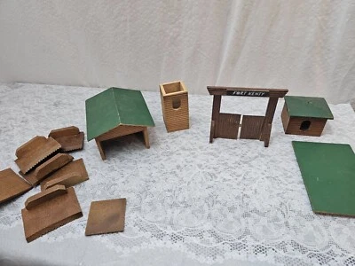 FORT KENTY - Vaquero Western Casa de Madera Ciudad para Figuras Elastolina Foto 1 de 4