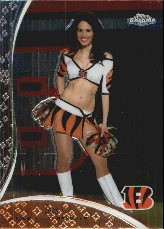 2009 Topps Chrome Football Part 3 Insert and Autograph Cards - Image 1 of 1