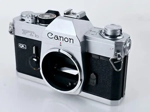 Canon FTb QL 35mm Film Camera JAPAN - Picture 1 of 10