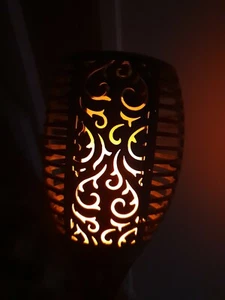 8 X 96 LED 2200mah WATERPROOF TORCH SOLAR LIGHT GARDEN DANCING FLICKERING f3 - Picture 1 of 5