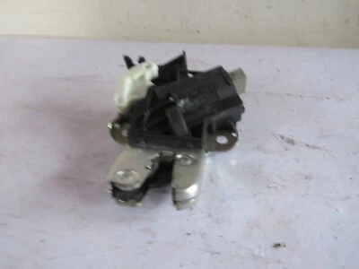 07 ACTUADOR BLOQUEO MALETERO AUDI A4 QUATTRO Foto 1 de 4