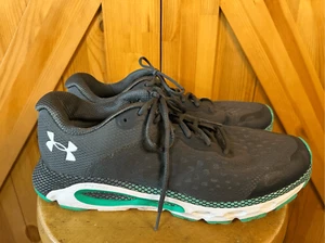 Under Armour Hombre UA HOVR Infinite 3 CN - Gris Verde - EE. UU. Talla 13 - Imagen 1 de 9