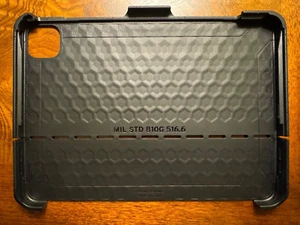 UAG Scout Back Cover for iPad Pro 11” (M2) Black - NOB - Picture 1 of 2