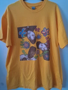 CAMISETA OFICIAL DE LA SOUL 3 PIES DE ALTO Y ASCENSO ÁLBUM PORTADA, TALLA XL - Imagen 1 de 5