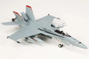 Hobby Master 1/72 F/A-18C Hornet WT11 USMC VMFA-232 Red Devils - Picture 1 of 2