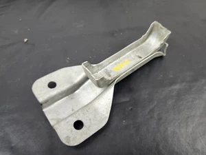 NOS GENERAL MOTORS GM UPPER RADIATOR MOUNT ASSEMBLY BRACKET 469850 BIN A14 - Picture 1 of 8
