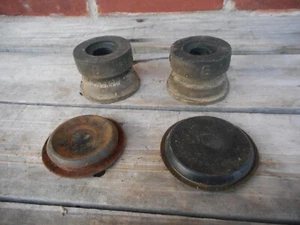 OEM 1990-95 TOYOTA 4RUNNER SR5 REAR CAB BODY FRAME MOUNT CUSION INSULATOR PLUG - Picture 1 of 4