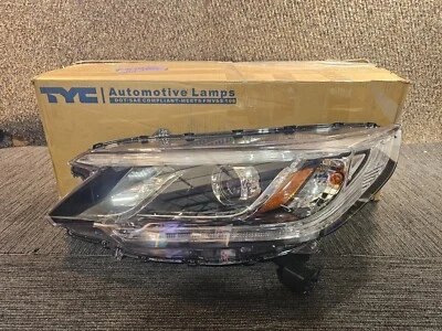 Левая фара в сборе TYC 20-16508-00-9 подходит для Honda CR-V Touring 2015-2016 годов выпуска - Изображение 1 из 4