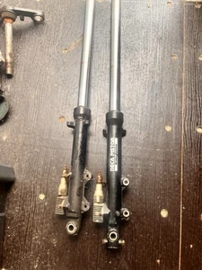 GSXR 400 GK71B FRONT FORKS WITH ANTI DIVE - Picture 1 of 6