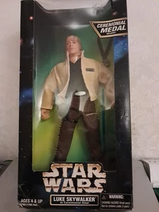 Star Wars Action Collection - Luke Skywalker in Ceremonial Gear 12" Scale Figur - Bild 1 von 5