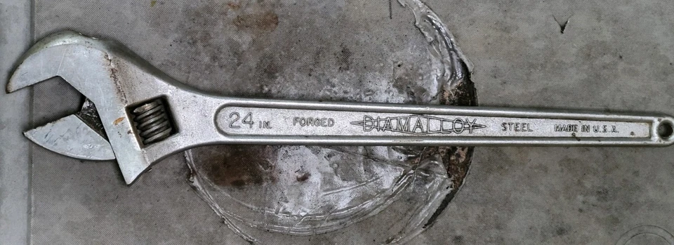 Diamalloy 24 Pulgadas Llave Ajustable Diamond Tool Horseshoe Co Duluth, MN Forjado Foto 1 de 4