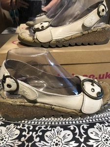 Fly London Sandals Size 6 - Picture 1 of 14