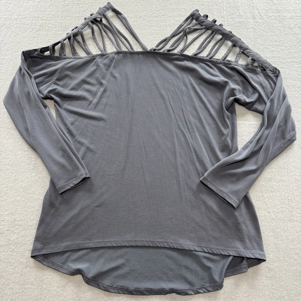 Top boho informal de manga larga gris con recorte al hombro talla M Red by BKE para mujer Foto 1 de 4