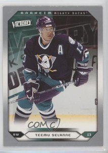 2005-06 Upper Deck Victory Teemu Selanne #201 HOF