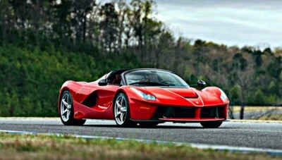 1:18 BBR FERRARI LaFERRARI APERTA ROSSO CORSA 322 RED No D&G MR AMALGAM 53/349 - Image 1 of 4