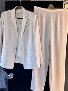 Luis Civit 3-piece Cream Textured Trouser Suit with sleeveless top - Size 16 - Picture 1 of 6