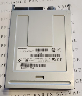 PANASONIC JU-256A868PC 176137-F30 1.44MB 3.5"  FLEXIBLE DISK FLOPPY DRIVE TESTED - Image 1 of 4