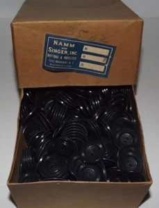 Lot of 1 Lb. 10 Oz. Namm And Singer Inc. Buttons 1" Navy Blue In Original Box - Picture 1 of 12
