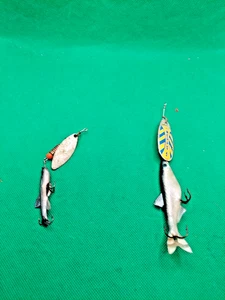 MEPPS VINTAGE SPINNERBAITS, METALL UND GUMMI, BEIDE VINTAGE KÖDER. - Bild 1 von 5