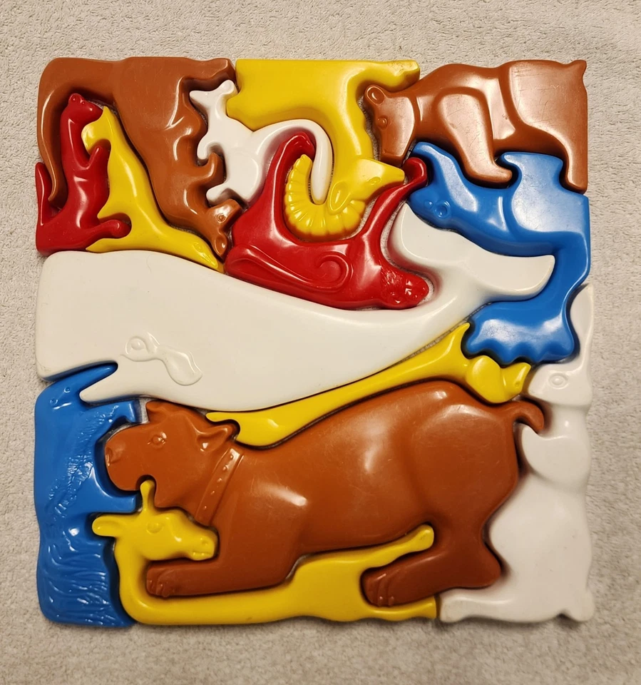 Rompecabezas de plástico completo Hasbro animales abstractos de colección de 14 piezas raro Foto 1 de 4