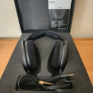Sennheiser HD 6XX Kopfhörer mit Aufbewahrungskoffer und Adapter hinten offen Over Ear - Bild 1 von 19