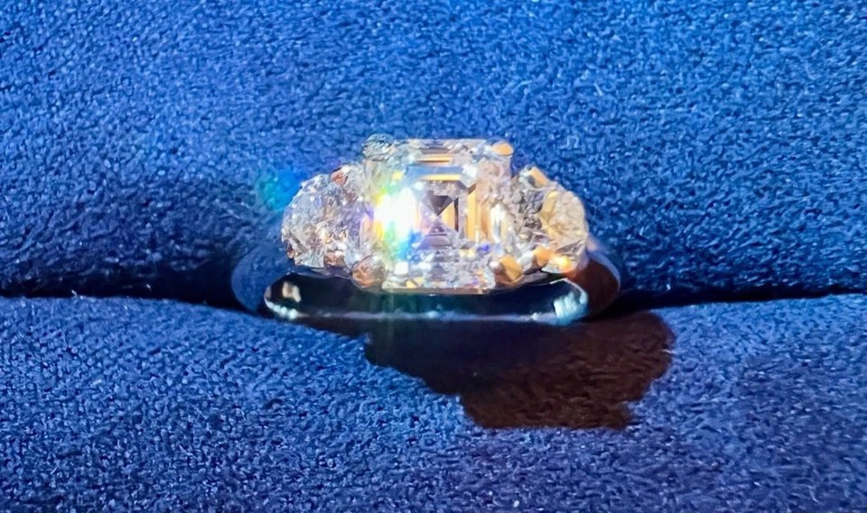 1.74 TCW 18k GIA 1.30ct F/VVS2 Square Emerald Cu Natural Diamond Engagement Ring - Image 1 of 4