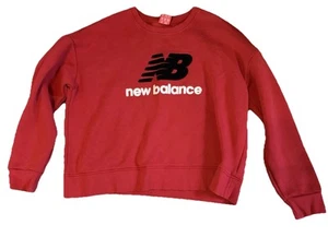 New Balance Big Fuzzy Textured Logo Red Crewneck Sweatshirt Women's Size XL - Picture 1 of 7