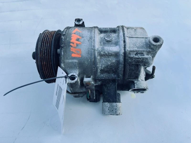 Volkswagen Passat 2016-2018 aire acondicionado compresor aire acondicionado Foto 1 de 4