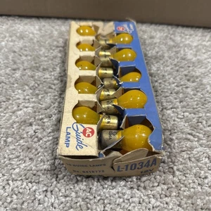 Vintage AC Guide Miniature Auto Lamp Part # L1034A There Are 10 Bulbs Yellow - Bild 1 von 9