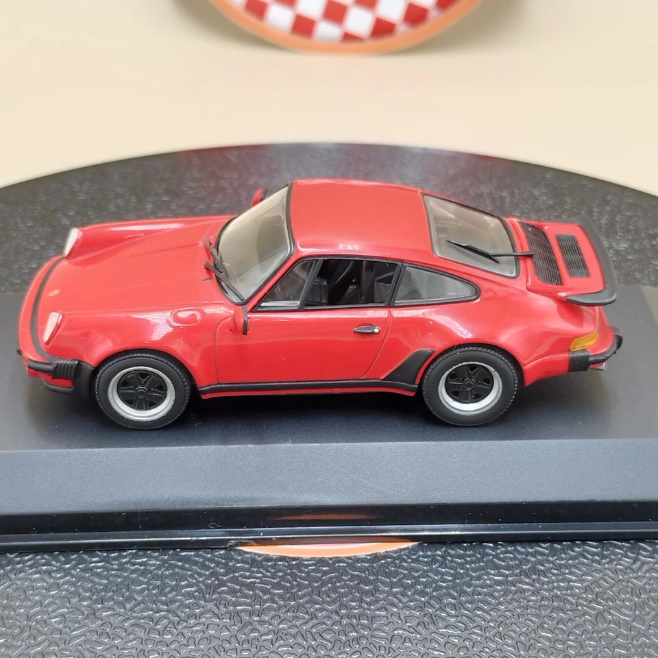 MINICHAMPS 1/43 Porsche 911 Turbo 1977 red 430069000 - Image 1 of 4