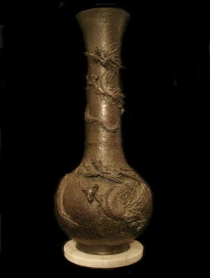 MAGNÍFICO JARRÓN JAPONÉS DE BRONCE SIGLO XIX PERÍODO MEIJI MITOLÓGICO, DRAGONES,  Foto 1 de 4