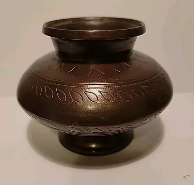 1700 s Ancient Solid Copper Floral Fine Mughal Period Holy Water Pot Kalash Lota - Image 1 of 4