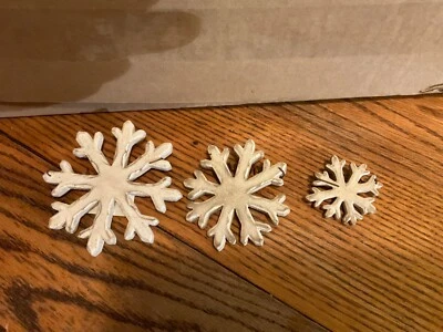Primitive decor vintage   honey & me 3 wooden snowflake ornaments - Image 1 of 2