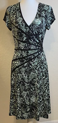 Vestido Social Cortina Jersey Elástico Verde Connected Apparel 10 Forrest Fairy Foto 1 de 4