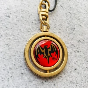 Schlüsselanhänger Bacardi goldfarben Fledermaus Logo Anhänger - Bild 1 von 3