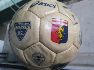 PALLONE CALCIO CUOIO GENOA 1893 ASICS. CON FIRME DI TUTTO LO SPOGLIATOIO !! - Foto 1 di 9